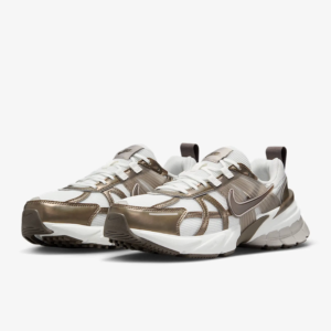 Nike V2K Run - Marrón